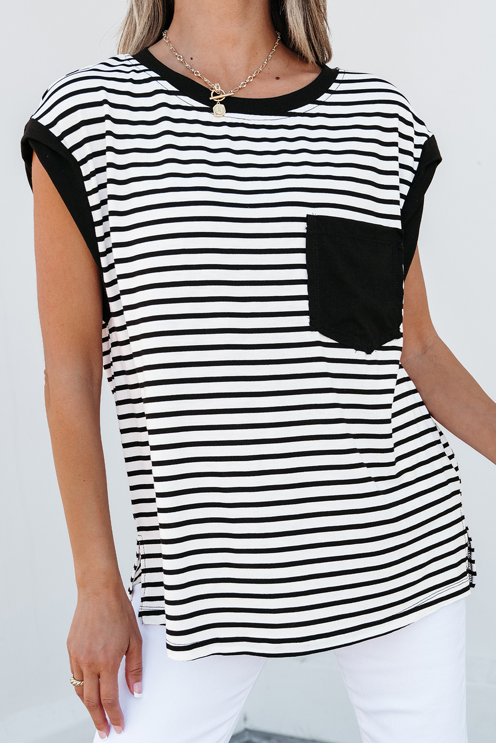 Red Stripe Chest Pocket Patch Round Neck Tank Top