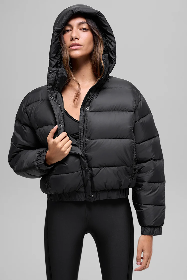 Alo Women's Hooded Cropped Puffer Jacket with Zip Pockets - Lulualo