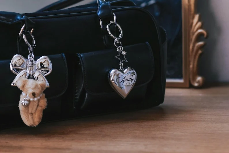 Fandom Club charm / kpop fandom name, keychain, bag charm - KATSEYE MERCH​