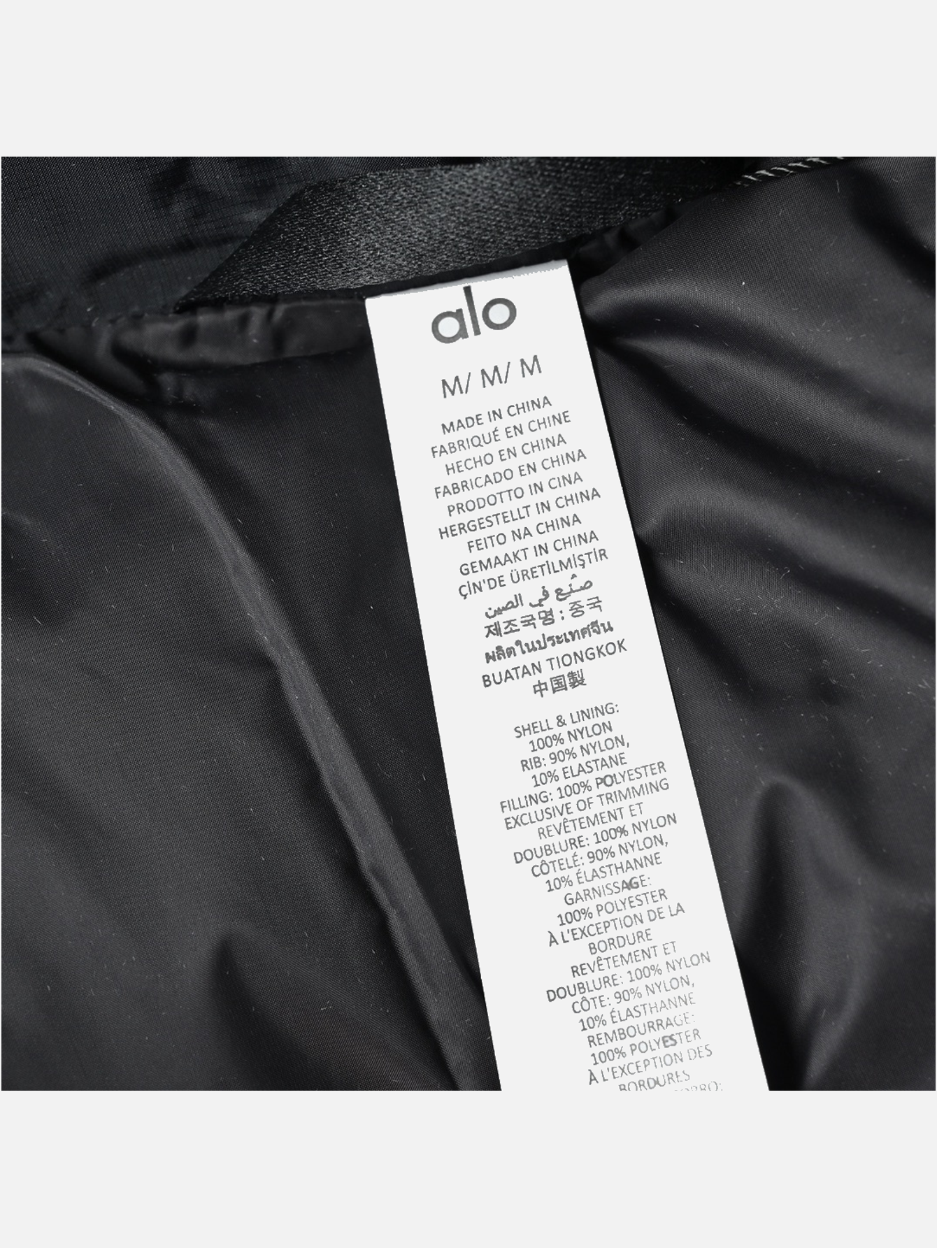 Alo Foxy Cropped Hooded Puffer Jacket - Black - Lulualo