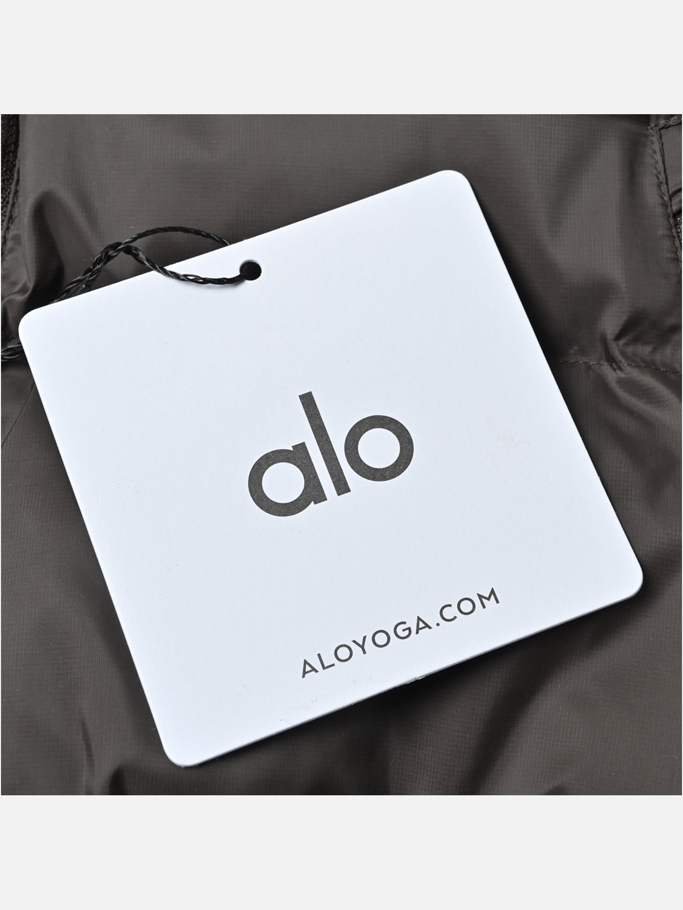 Alo Foxy Cropped Hooded Puffer Jacket - Coffee Brown - Lulualo