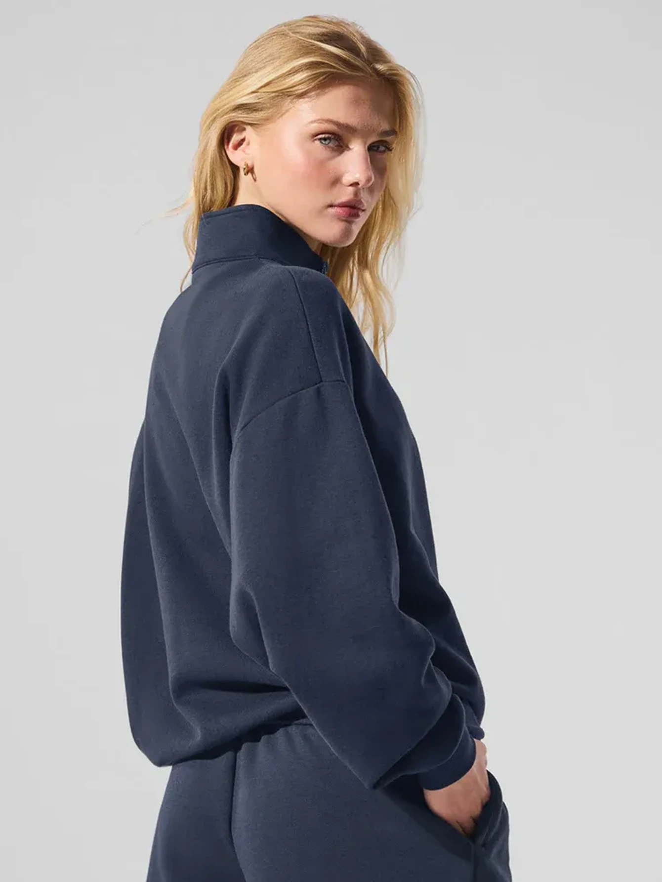 Alo Dark Navy Men's Half-Zip Mock-Neck Sweatshirt | US Warehouse - Lulualo