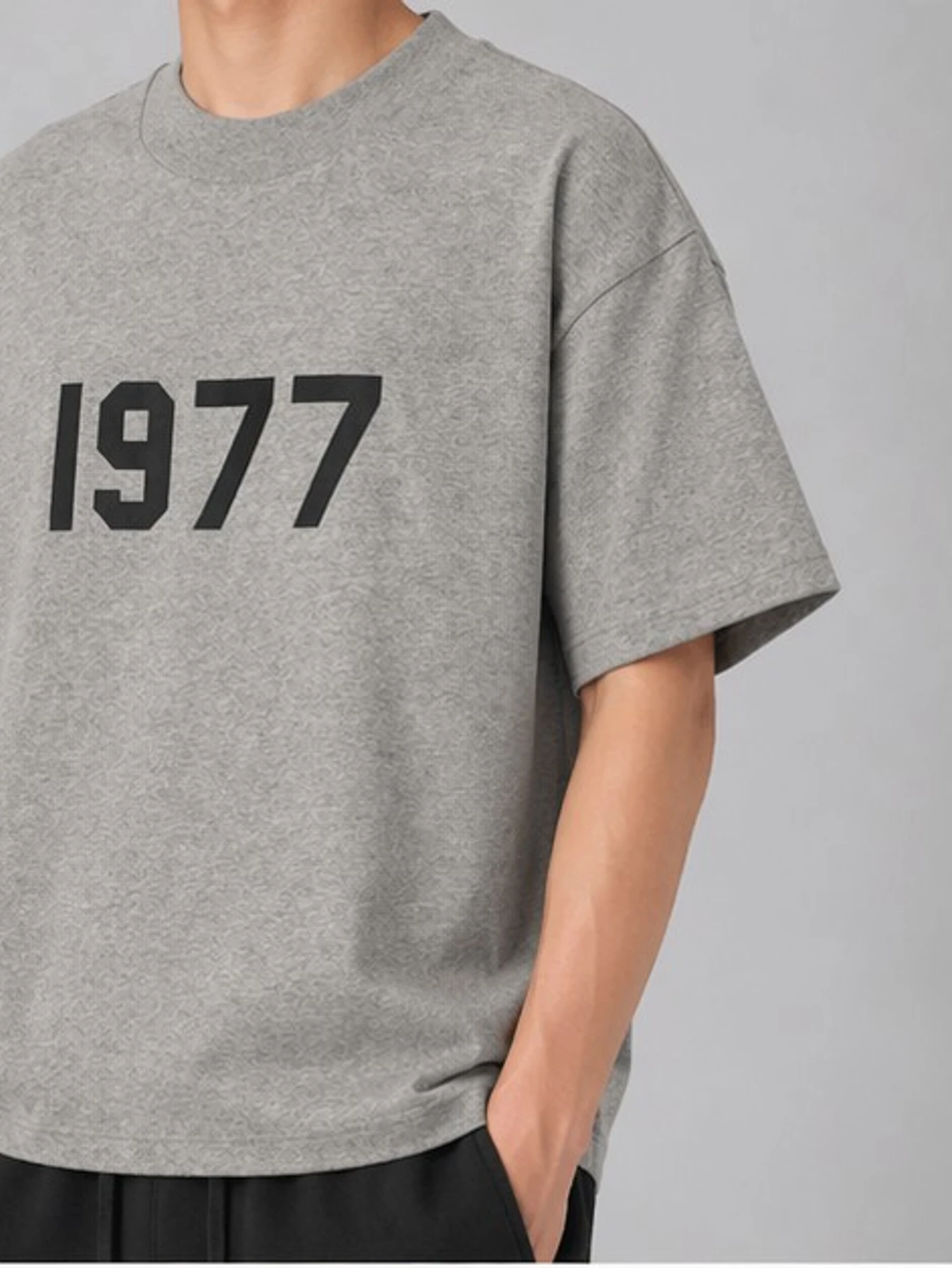 Essentials Dark Oatmeal 1977 Short-Sleeve T-Shirt | US Warehouse - Lulualo