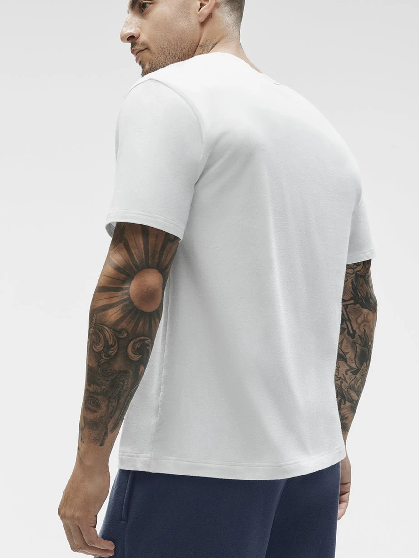 Alo White Men's T-Shirt | US Warehouse - Lulualo