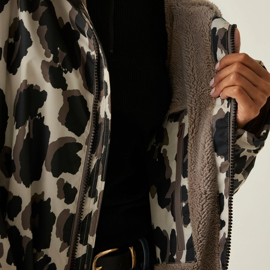 Adult Waterproof Changing Robe