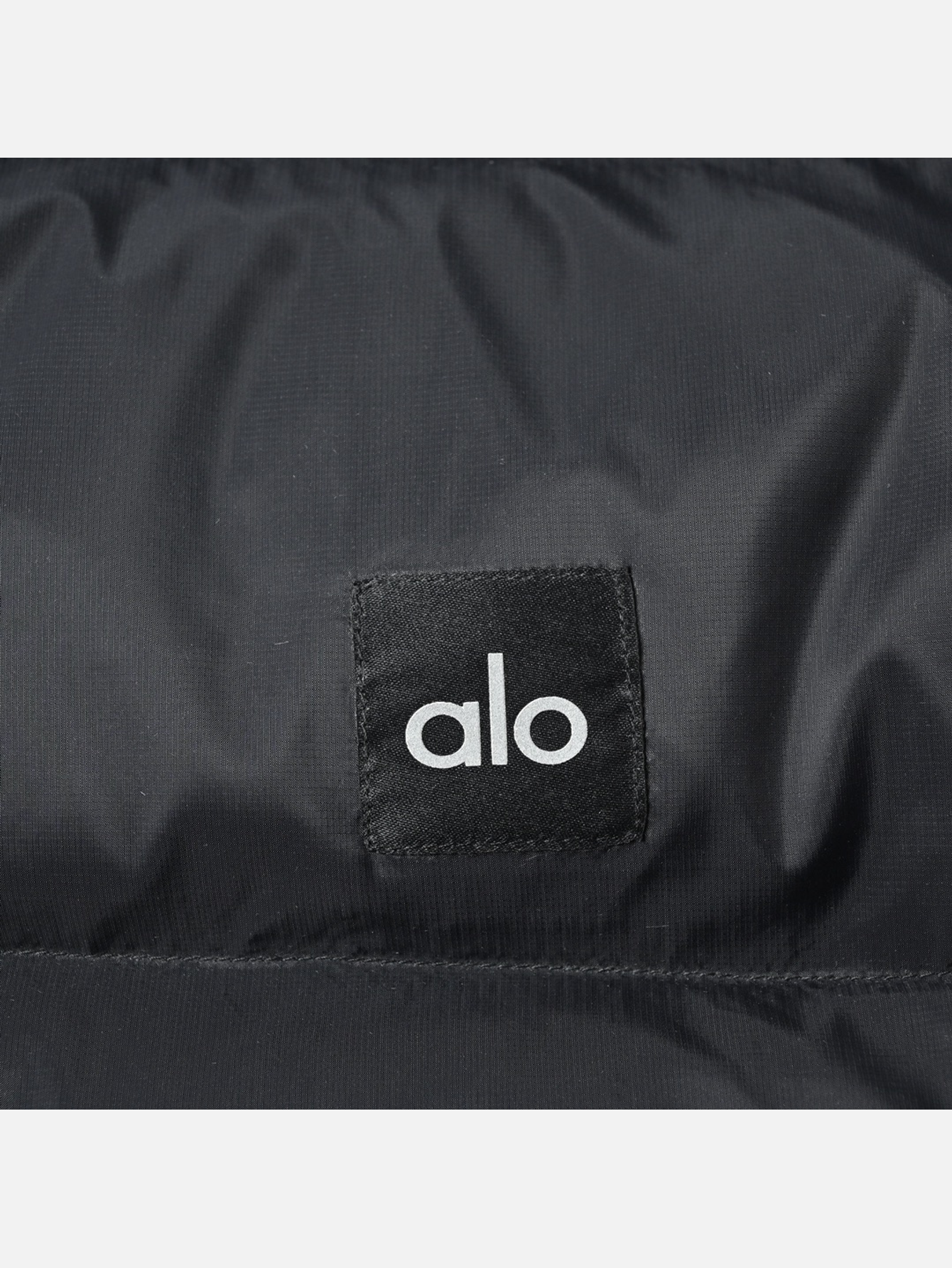 Alo Gold Rush Cropped Puffer Jacket - Lulualo