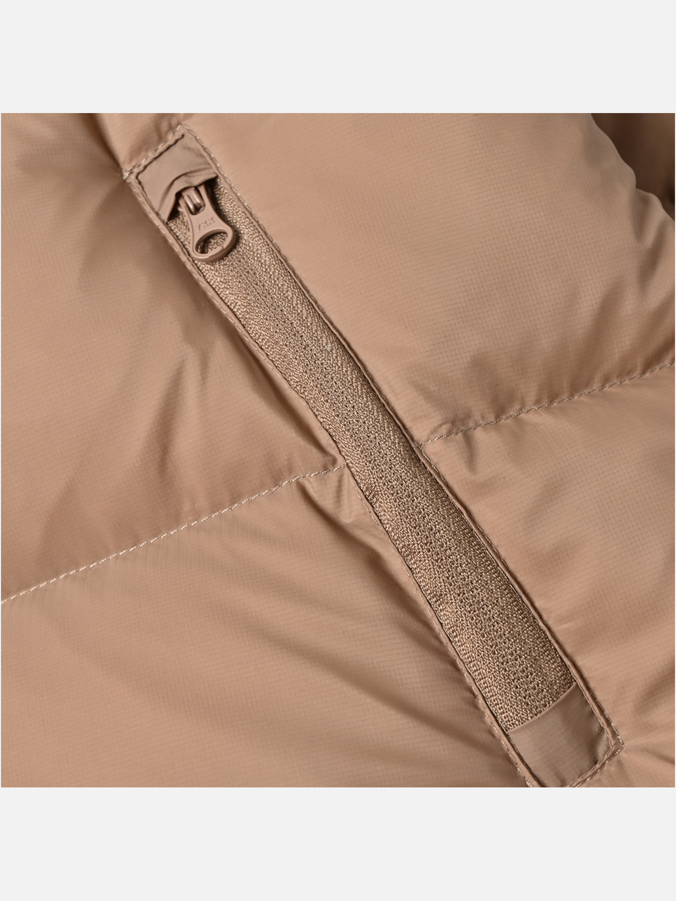 Alo Goldrush Cropped Stand-Collar Puffer Jacket - Toasted Almond - Lulualo