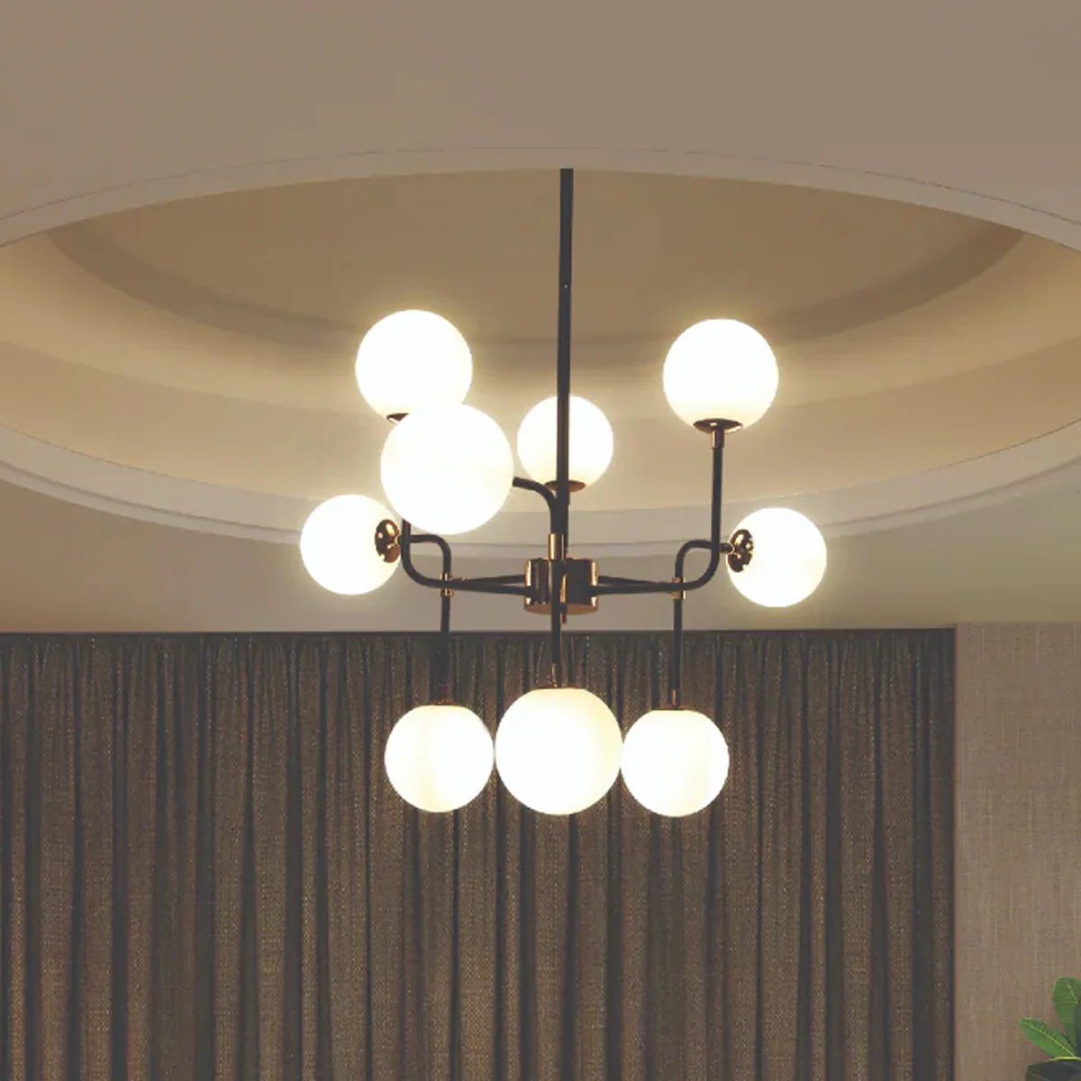 Philips Divine 9 head chandelier (French Gold)