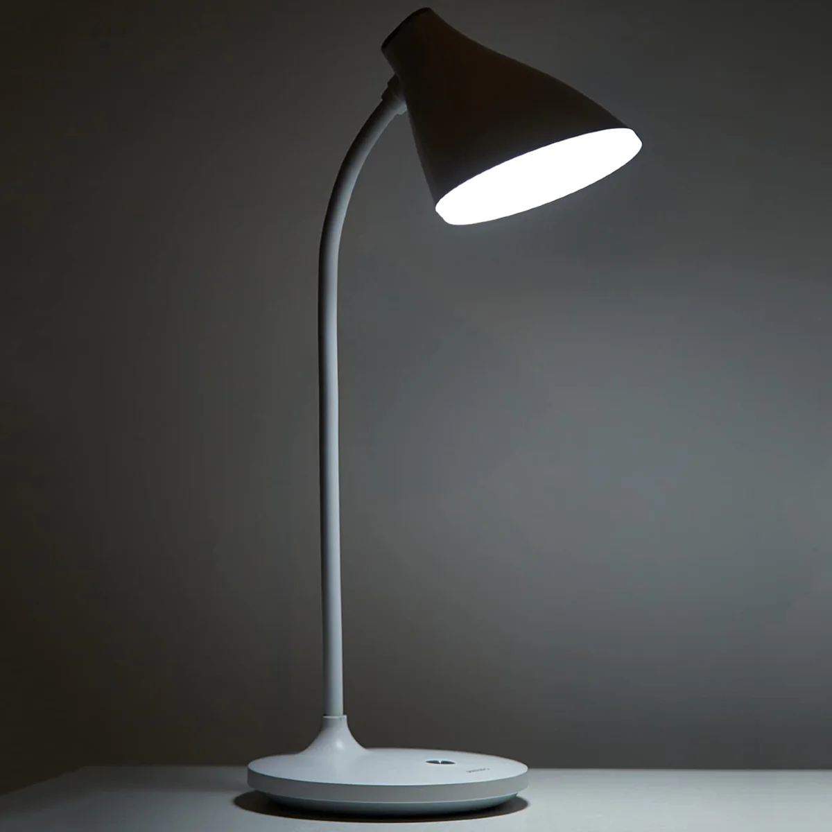 Philips Skyy Rechargeable Desk light