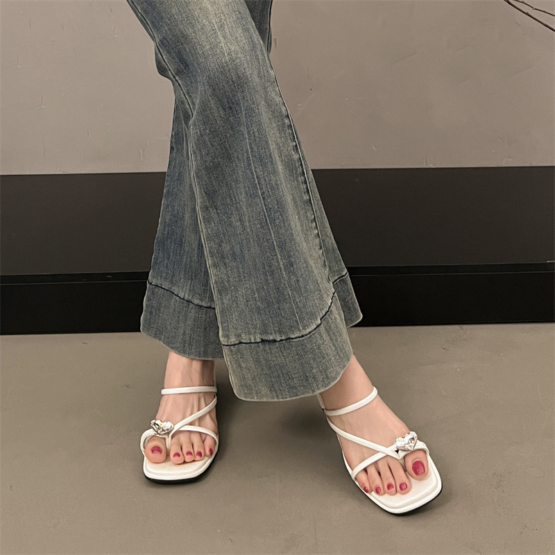 Fashionable Temperament Silver High-end Thick High-heeled Flip-flops For Women In Summer Wear Square-headed Sandals