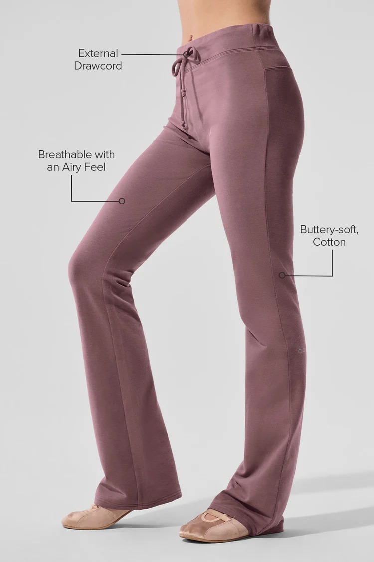ALO Sway Bootcut Sweatpant - Lulualo