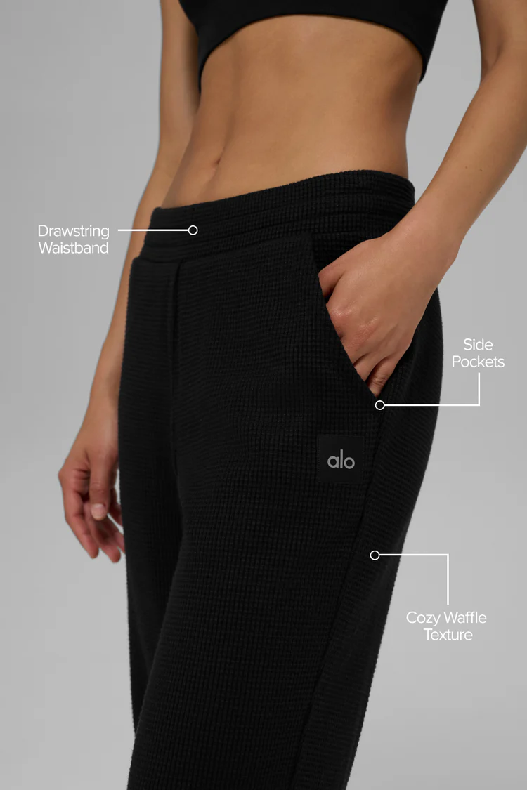 Alo Waffle Weekend Escape Jogger - Lulualo