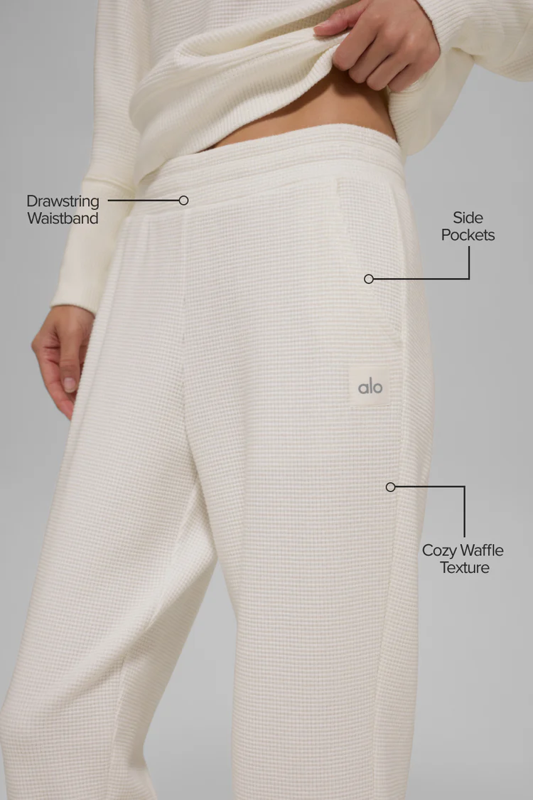 Alo Waffle Weekend Escape Jogger - Lulualo