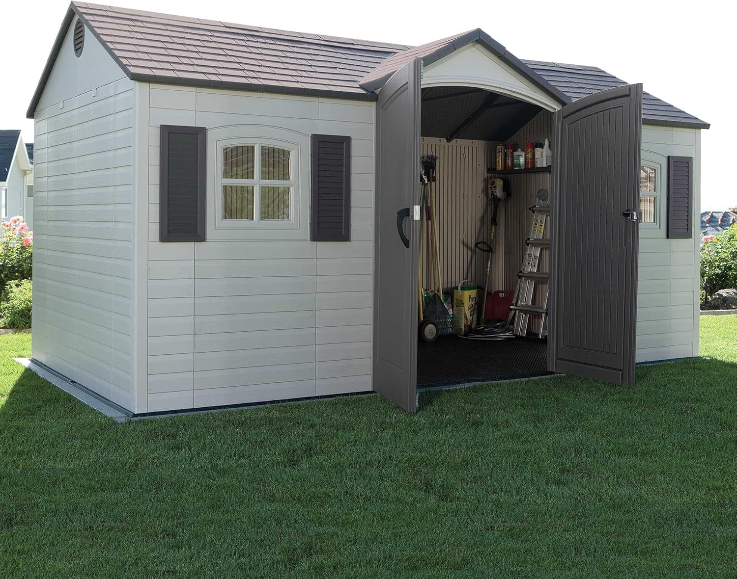 Lifetime Abri de Jardin Tan 132,7 x 204,4 x 227,9 cm
