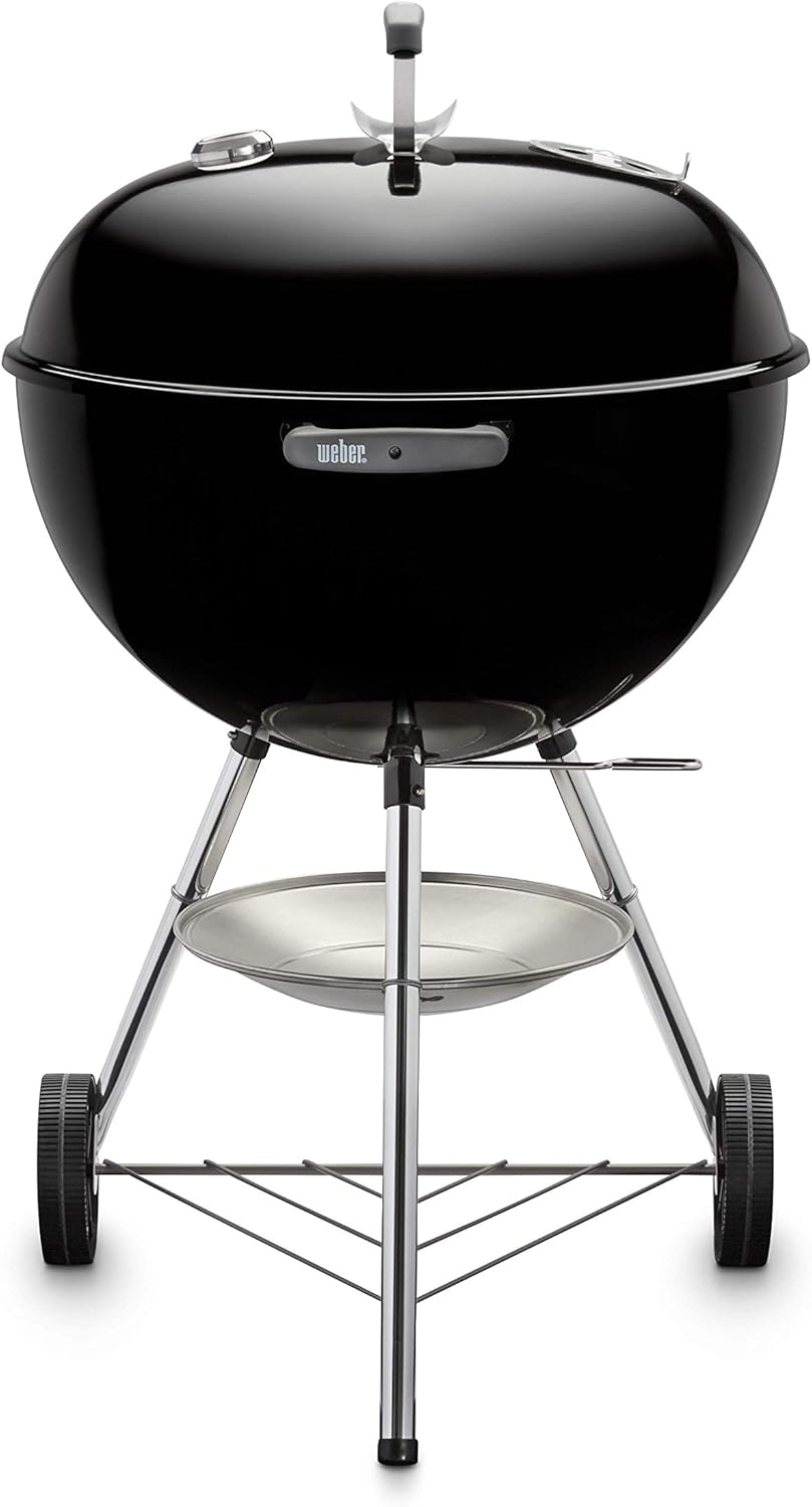 Weber Classic Kettle barbecue au charbon de bois, surface de cuisson Ø 57cm, barbecue avec couvercle et cuve en acier emaillé, thermomètre intégré au couvercle, trépied et roues - Noir (1341504)