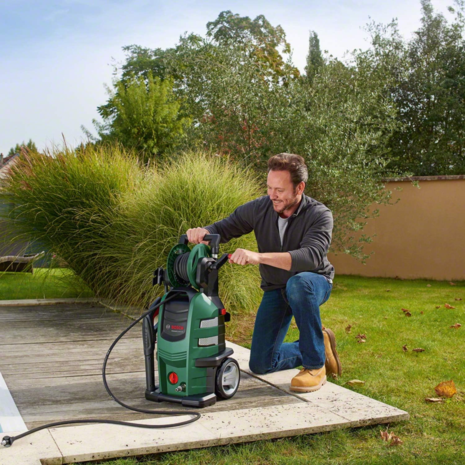 Bosch Nettoyeur haute pression AdvancedAquatak 150 (2200 Watt, Pression : 150 bar, débit maxi : 480 l/h, sur brique)