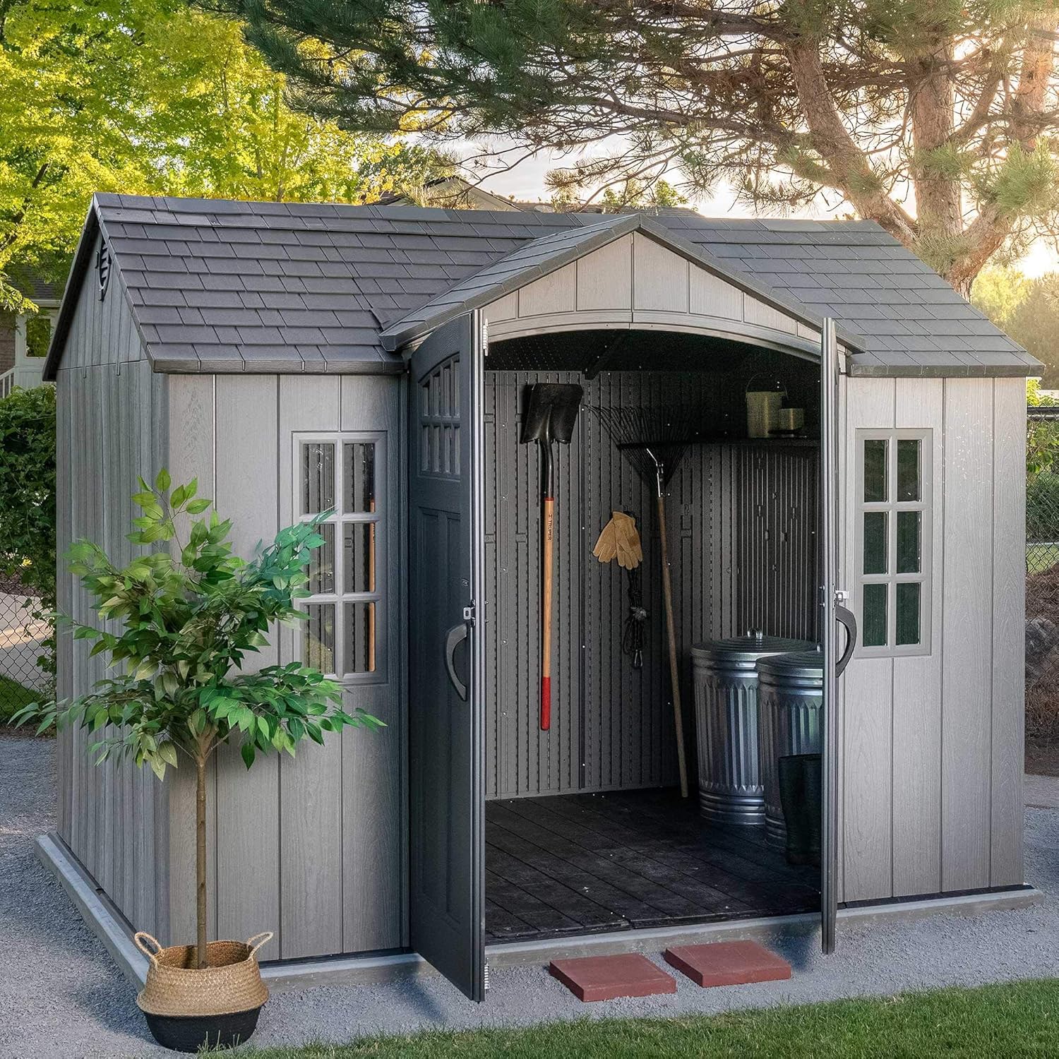 Lifetime Abri de Jardin Tan 132,7 x 204,4 x 227,9 cm
