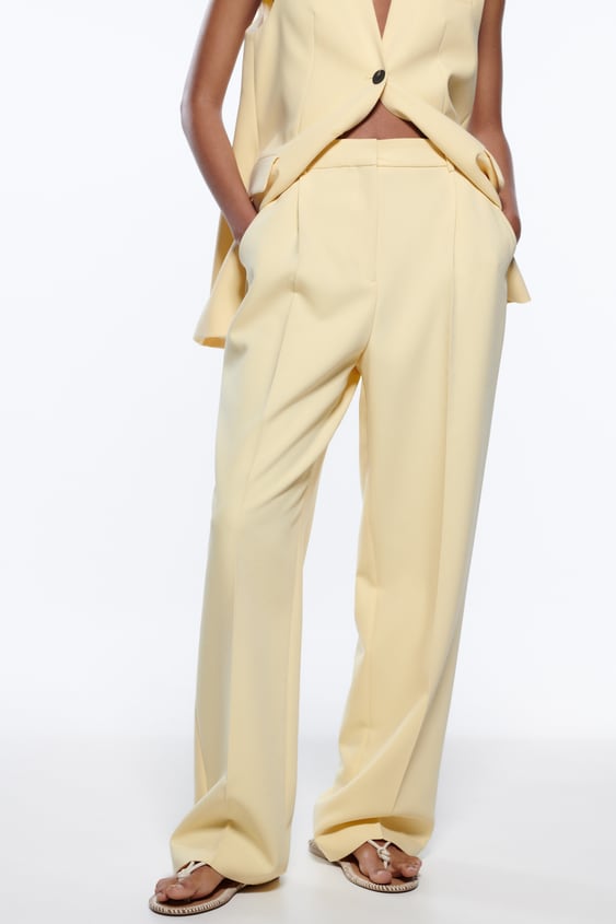 STRAIGHT LEG MID-RISE PANTS