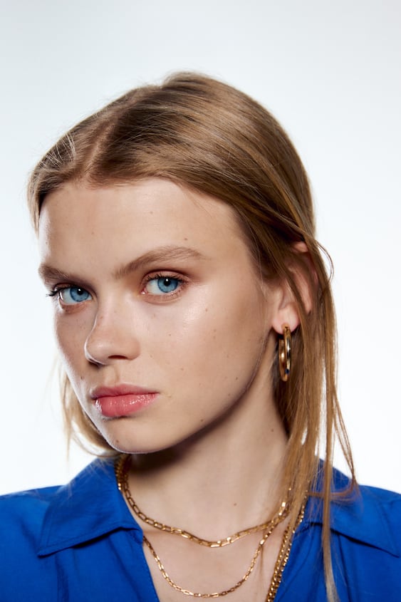 HOOP EARRINGS