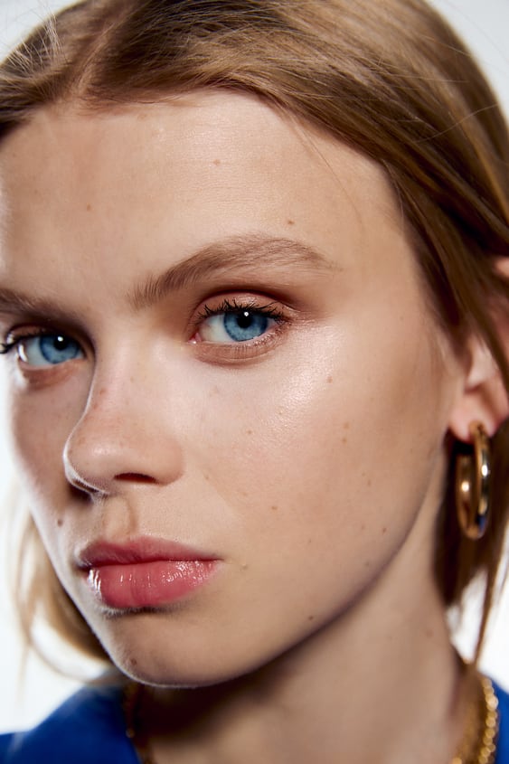 HOOP EARRINGS