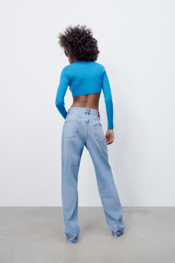 RUCHED CUT OUT KNIT TOP
