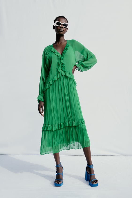 AIRY RUFFLED DRESS