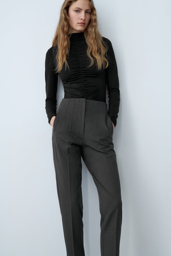 HIGH-WAISTED PANTS