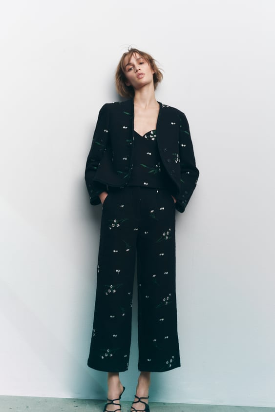 EMBROIDERED TEXTURED PANTS