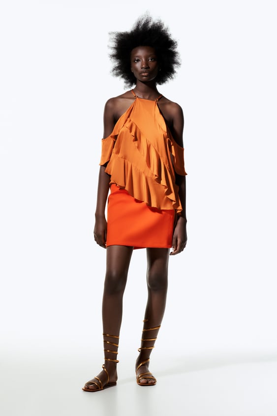 RUFFLED TOP
