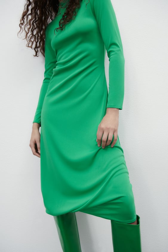 FLOWY DRAPED DRESS