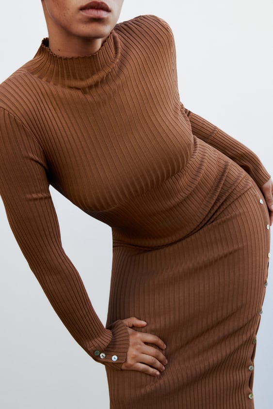 KNIT DRESS WITH SIDE BUTTONS