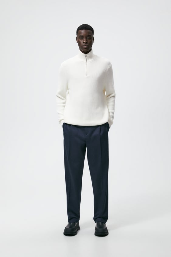 PLEATED STRAIGHT LEG PANTS