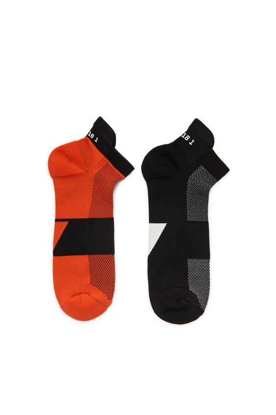 2-PACK OF SEAMLESS SHORT SOCKS