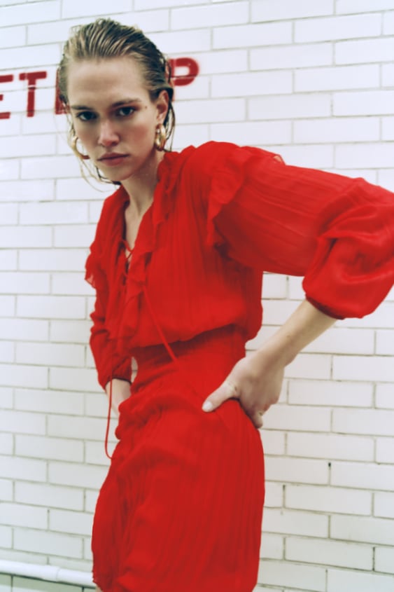 SHORT RUFFLED DRESS