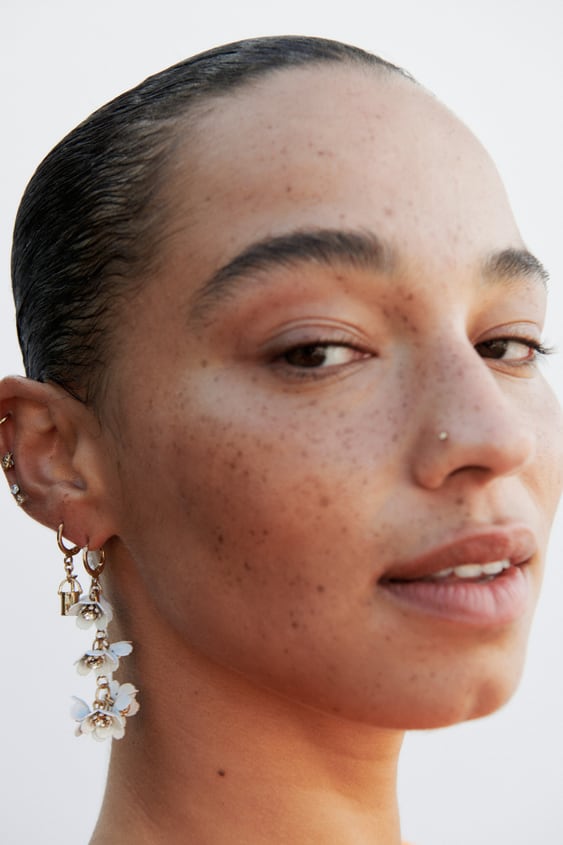 WATERING CAN AND FLOWER EARRINGS