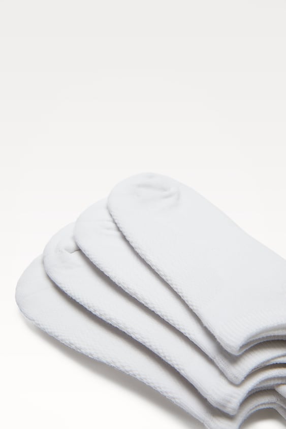 4 PACK OF INVISIBLE SOCKS