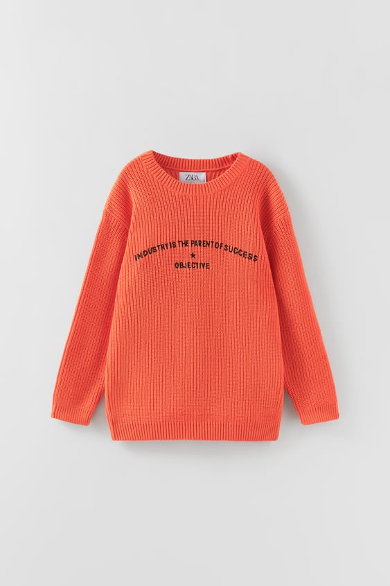 GAUGE KNIT TEXT SWEATER
