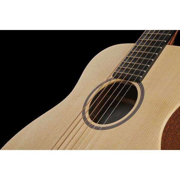 Martin Guitar LX1