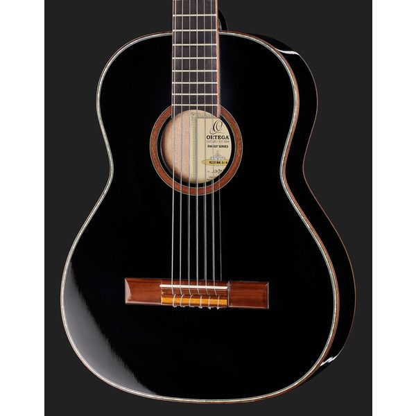 Ortega R221-3/4 BK