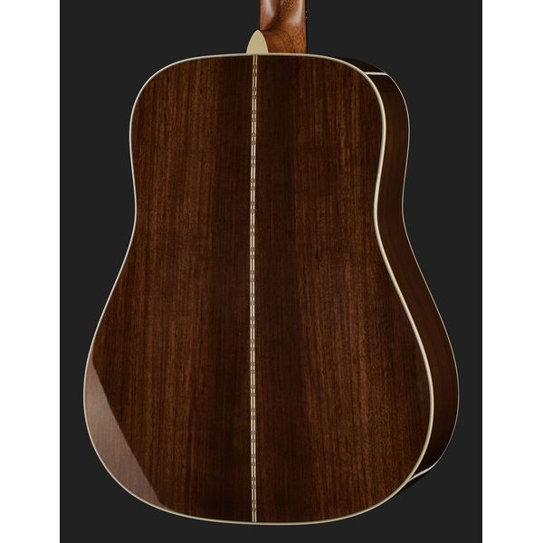 Martin Guitar D-28 Sunburst