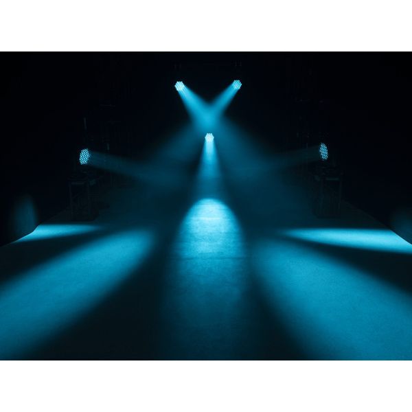 Futurelight EYE-19 HCL Zoom LED MW Wash