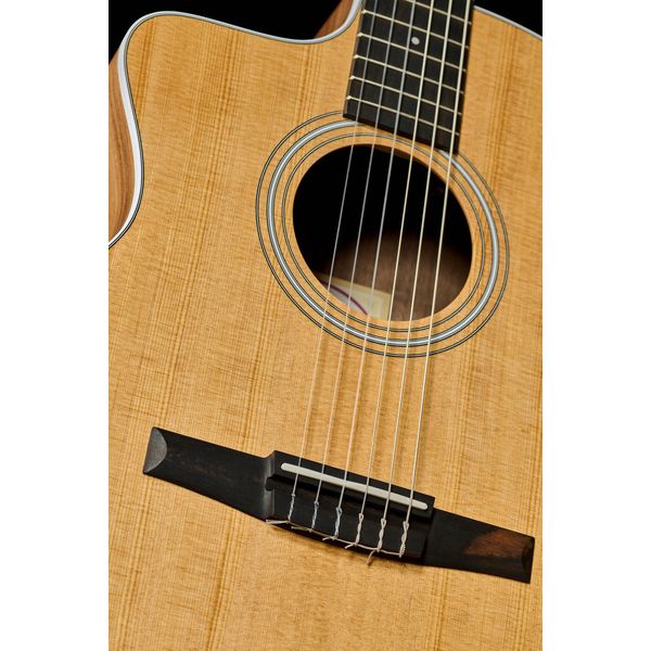 Taylor 214ce-N LH Spruce/Walnut
