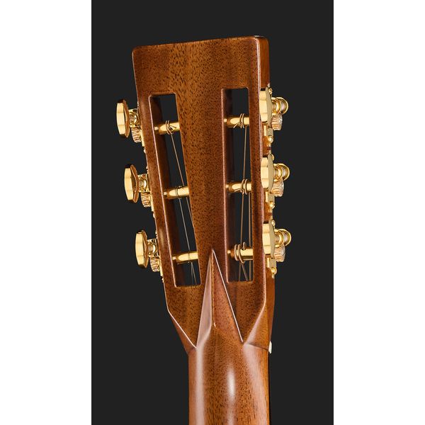 Martin Guitar 012-28 Modern Deluxe