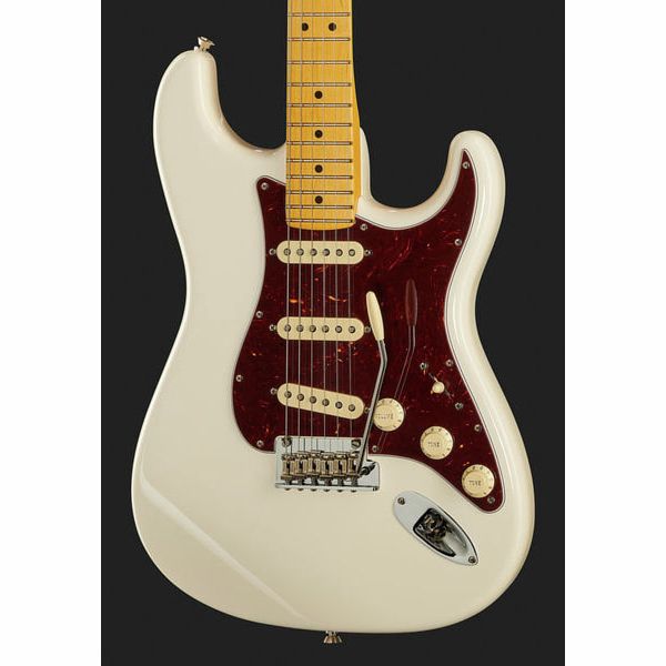 Fender AM Pro II Strat MN OWT