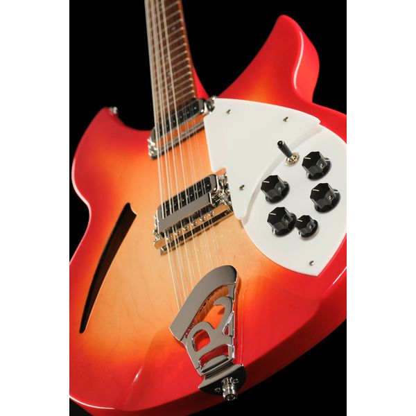 Rickenbacker 330/12 FG