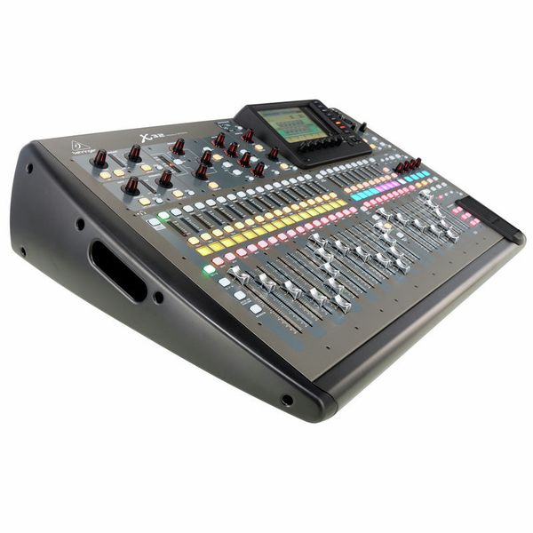 Behringer X32