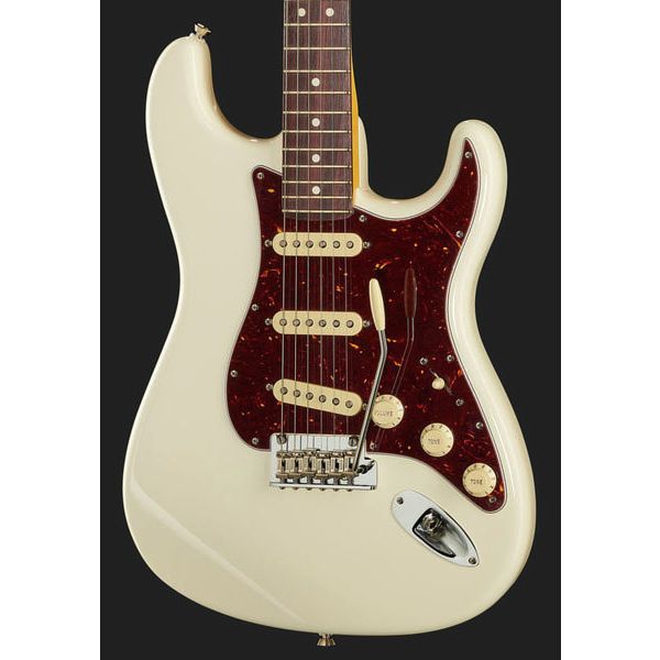Fender AM Pro II Strat OWT