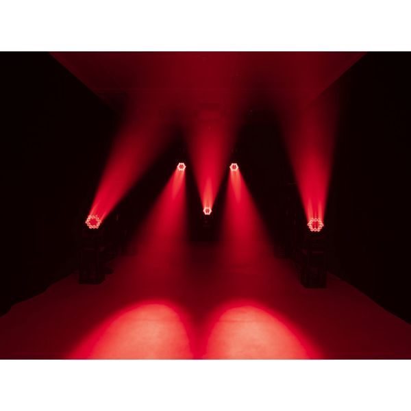 Futurelight EYE-19 HCL Zoom LED MW Wash