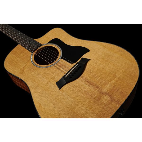 Taylor 210ce Plus