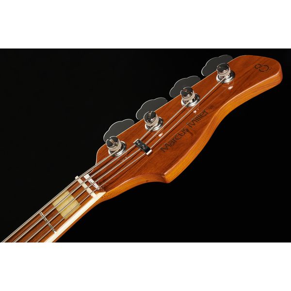 Marcus Miller V8-4 TS